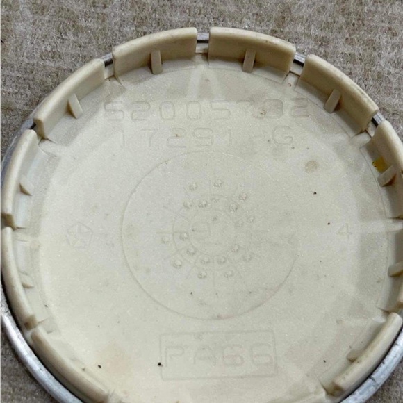 Dodge RAM 1500 52005702 Wheel Center Cap Hub Rim Cap Cover Hubcap Factory OEM - Picture 10 of 12
